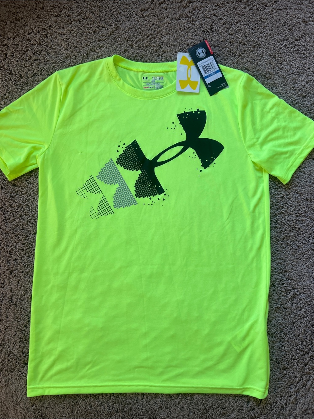 Boys XL Under Armour Men’s Neon Yellow Performance Tee with Black Logo